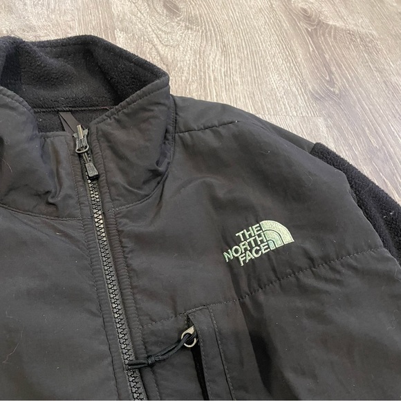 The North Face Denali Men’s Black Jacket Size Medium - Picture 4 of 4